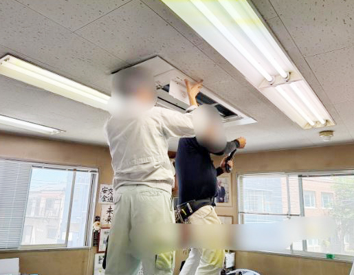 宇佐見商事様　事務所2台エアコン交換